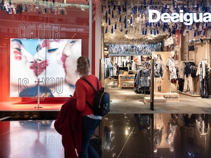 Una tienda Desigual en el aeropuerto de Barcelona.