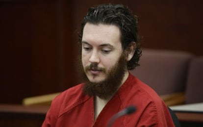 James Holmes comparece ante el juez en esta imagen de 2013.