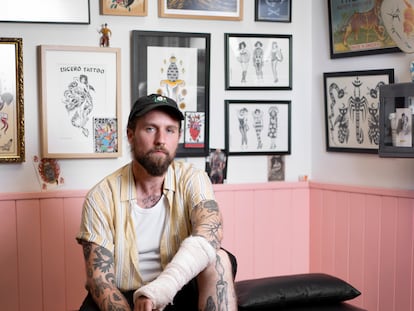 Arte y tatuaje sevillano contra el cliché andaluz