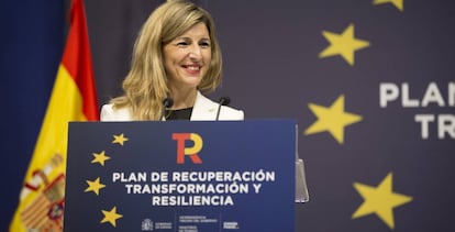 La vicepresidenta tercera del Gobierno y ministra de Trabajo y Economía Social, Yolanda Díaz, este lunes en rueda de prensa.