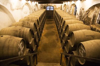 Vino de Jerez madurando en barricas de roble.