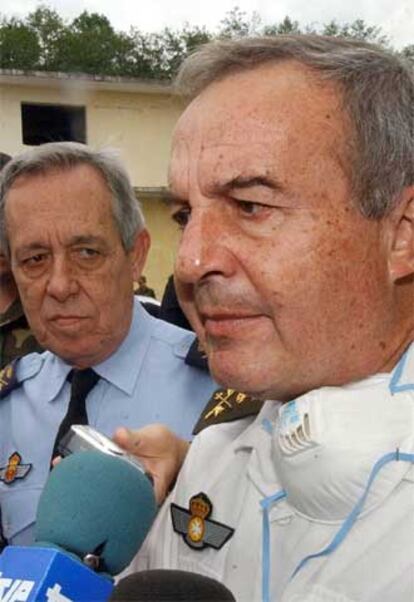 José Antonio Beltrán (izquierda) y Vicente Navarro, en 2003.
