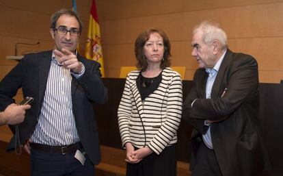 Los eurodiputados Jordi Sebasti&agrave;, Jill Evans y Ernest Maragall, ayer en las Cortes Valencianas.