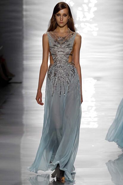 los interminables escotes de reem acra