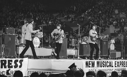 The Beatles, en el concierto de 'New Musical Express' en la Empire Pool de Wembley (Londres) el 11 de abril de 1965.