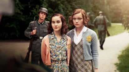 Imagen de 'Mi mejor amiga Ana Frank', con los personajes de Ana Frank y Hannah Goslar.