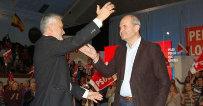 Griñán y Chaves en un acto electoral con Rubalcaba.