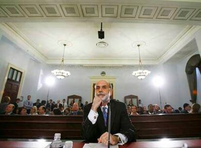 Ben Bernanke, presidente de la Reserva Federal de Estados Unidos, en la Comisión de Presupuestos de la Cámara de Representantes.