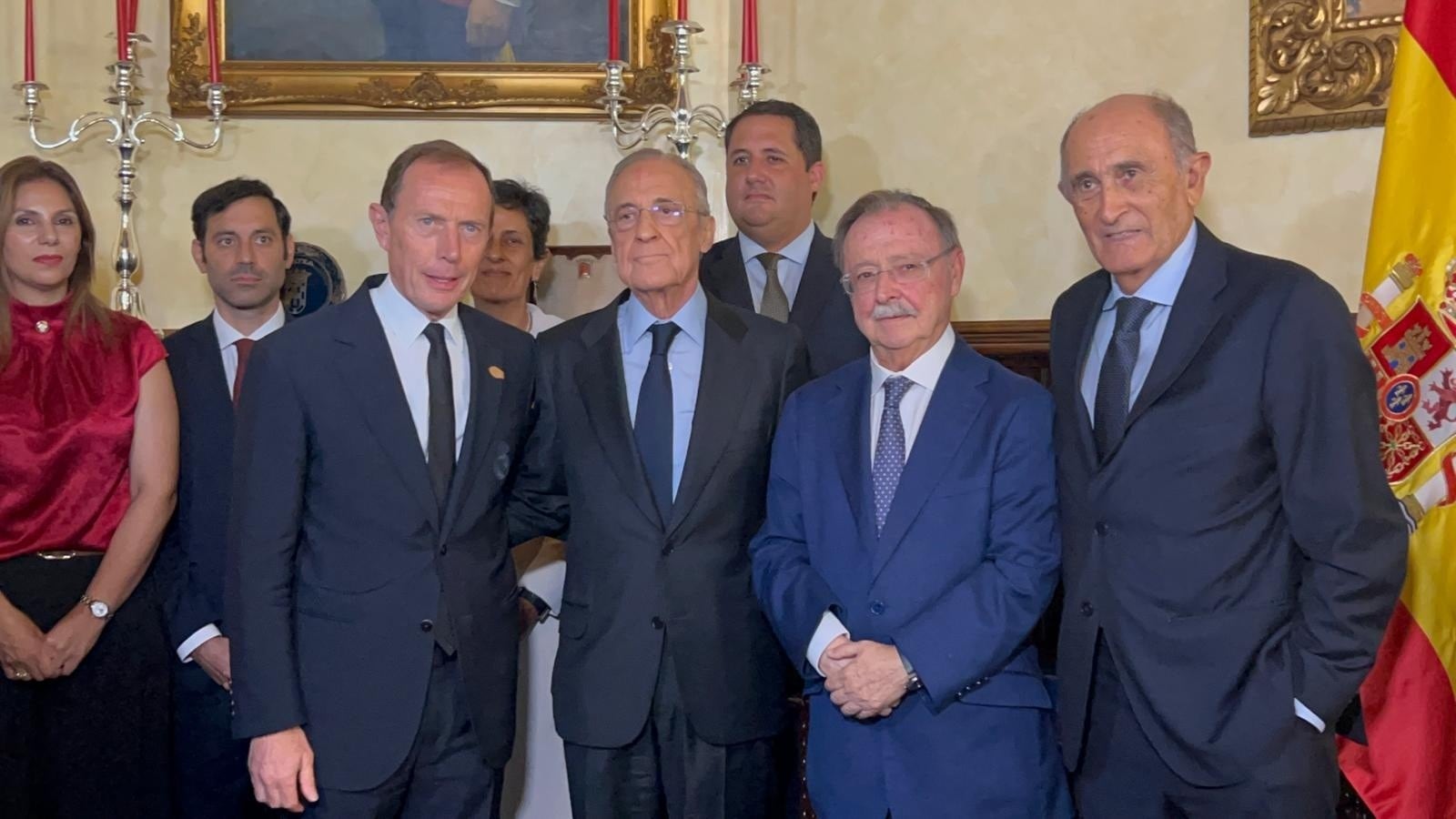 Florentino Pérez, en su visita de apoyo a Ceuta: “Esperamos que la ciudad recupere la normalidad lo antes posible”