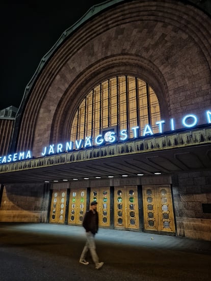 La estación de tren de Helsinki (Finlandia).