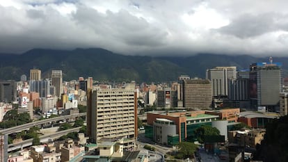 Vista de la ciudad de Caracas, desde Colinas de Bello Monte. 