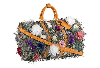 Bolso Keepall 50 Flowers de Louis Vuitton.