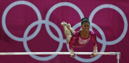 La estadounidense Gabrielle Douglas durante la competición.