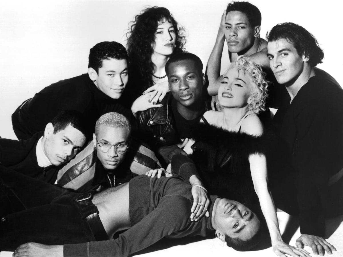 Demandas, berrinches y aquella cena con Almodóvar y Banderas: cuando 'En la cama con Madonna' inventó el 'reality show'