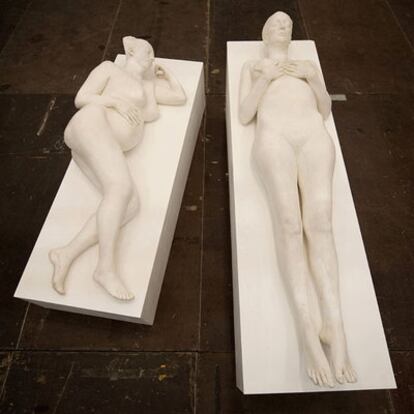 Una obra de Vanessa Beecroft que se puede contemplar en la feria.