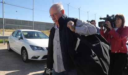 El expresidente de Caja Madrid y Bankia Rodrigo Rato, a su llegada a la prisión madrileña de Soto del Real, el pasado octubre. 