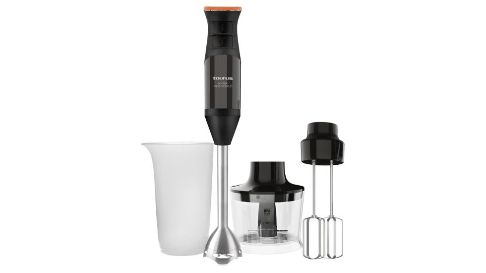 Batidora de mano con accesorios.