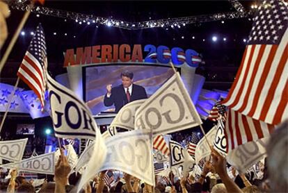 Al Gore, en la convención del Partido Demócrata en 2000.