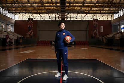 La jugadora de baloncesto del Barcelona Ainhoa Lopez, en el Pabellón Municipal de Deportes Juan Carlos Navarro de Sant Feliu del Llobregat.