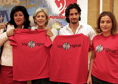 Almudena Grandes, Pilar Bardem, Juan Diego Botto y Mónica Sevil (de izquierda a derecha).
/ BERNARDO PÉREZ