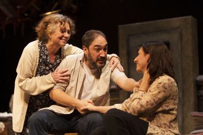 Una escena de 'Emilia', dirigida por Claudio Tolcachir.