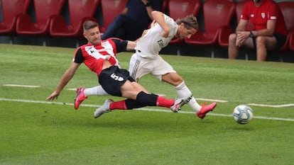 Yeray y Luka Modric, durante el partido.