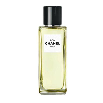 Boy Chanel recuerda la malograda historia de amor entre Coco Chanel y Boy Capel mediante una fusión de notas masculinas y femeninas. Si fuera un libro, sería de los que se releen y se subrayan. 75ml: 284,50 €