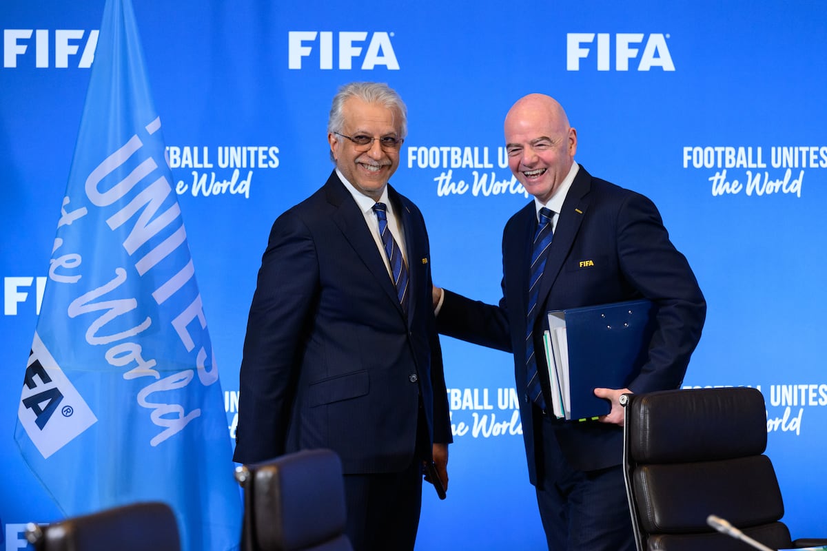 La rebelión contra Infantino ya no es solo europea