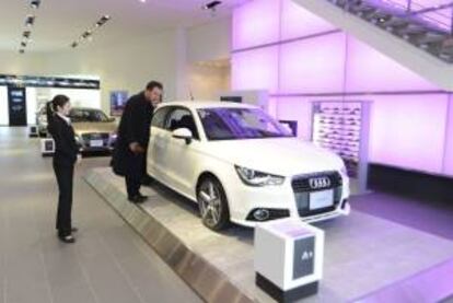 Un automóvil Audi A1 en un concesionario. EFE/Archivo