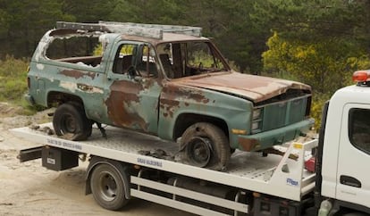 El coche parcialmente calcinado de Martín Verfondern, que apareció junto a su cadáver.