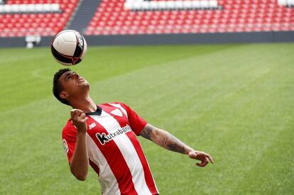 Dani García, presentado con el Athletic.