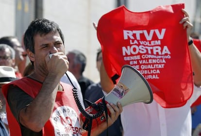 A protest by Canal 9 employees against layoffs at the broadcaster in Valencia last week.