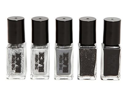 Olvídate de los tonos flúor, el gris es el nuevo color de uñas