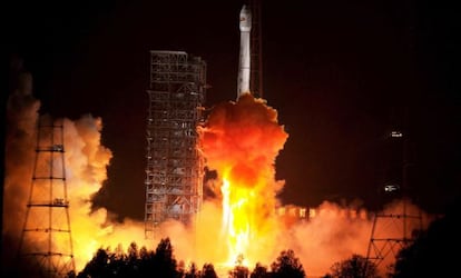 Lançamento do primeiro satélite boliviano em Xichang.