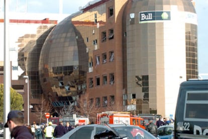 Imagen de los destrozos causados por la explosión en los edificios circundantes..