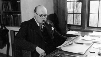 Winston Churchill en su casa de Chartwell en 1939.