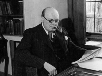 Winston Churchill en su casa de Chartwell en 1939. 
