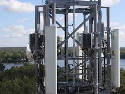 Telefónica cierra la venta de las últimas torres de Telxius en Alemania a American Tower