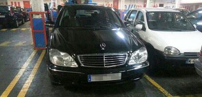 El coche que conduc&iacute;a el torero, aparcado en el dep&oacute;sito de la gr&uacute;a municipal el pasado 2 de mayo. 