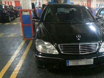 El coche que conducía el torero, aparcado en el depósito de la grúa municipal el pasado 2 de mayo.