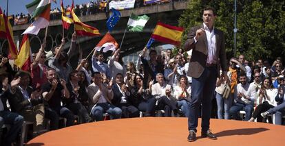 Sevilla/13-04-2019: El l&iacute;der de Ciudadanos y candidato a la presidencia del gobierno en las elecciones generales del 28 de abril, Albert Rivera, hoy en Sevilla durante un mitin de campa&ntilde;a.  FOTO: PACO PUENTES/EL PAIS