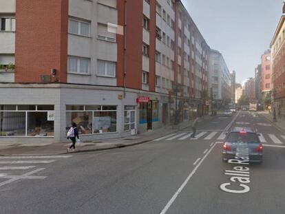 La calle Ramiro i Rey en Oviedo, donde fue detenido el hombre de 39 a&ntilde;os que golpe&oacute; a su pareja embarazada.