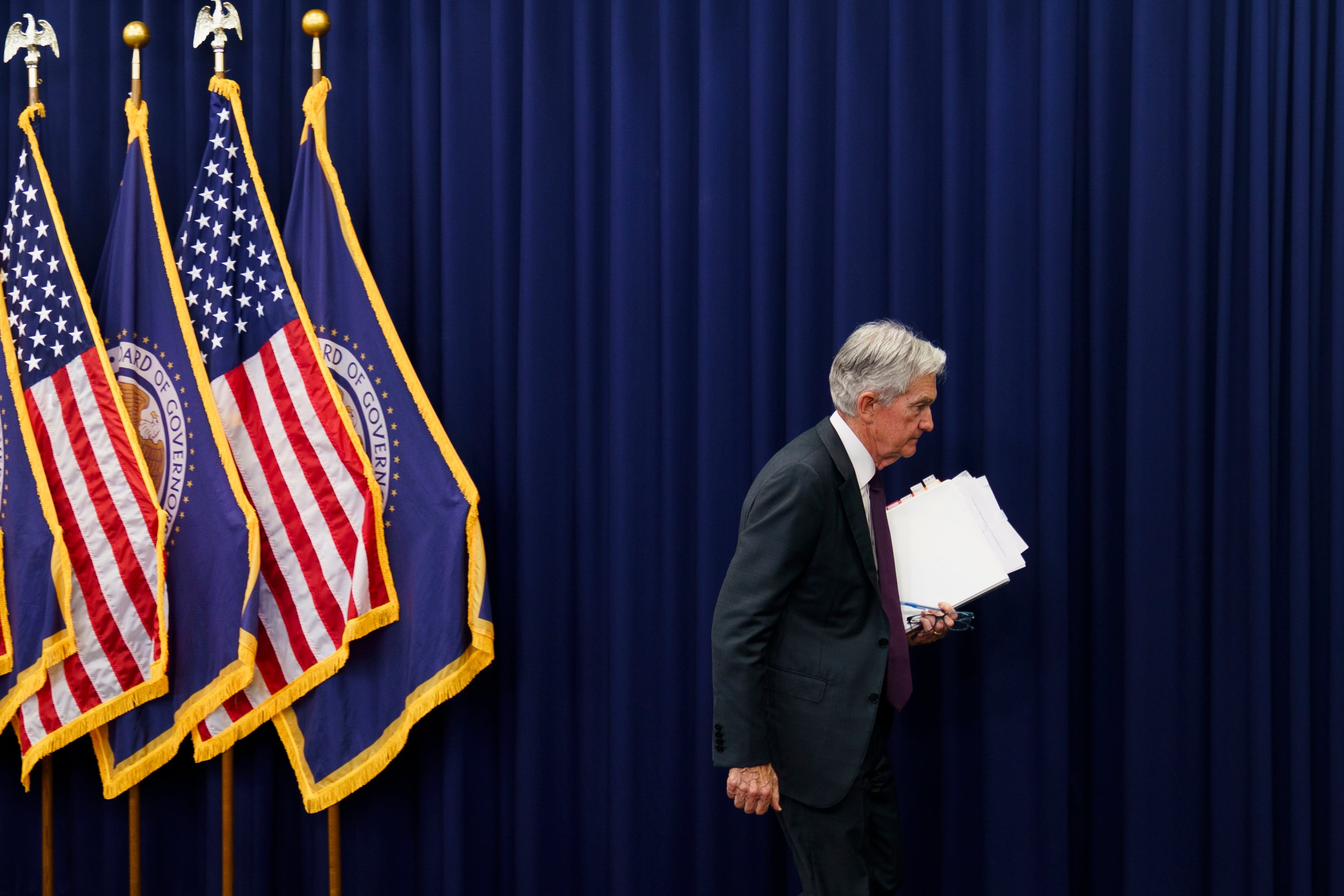 WASHINGTON (United States), 30/07/2025.- US Federal Reserve Board Chairman Jerome Powell attends a news conference at the Federal Reserve, Washington, DC, USA, 30 July 2025. The Federal Open Market Committee kept the benchmark interest rate unchanged. EFE