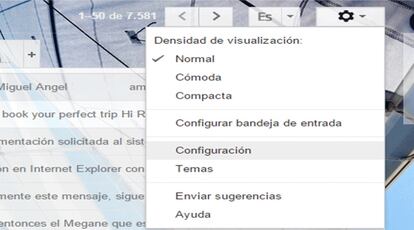 Lo primero que se debe hacer es habilitar las respuestas estándar o prediseñadas dentro de la configuración de nuestra cuenta de correo de Gmail y para ello se debe pinchar sobre la rueda de Ajustes situada en la parte superior derecha de la pantalla de correo y elegir la opción Configuración.