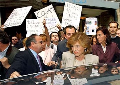 La candidata al Ayuntamiento de Madrid, al término de su visita.