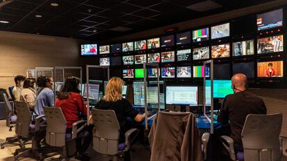 Sala de control del programa 120 minutos de Telemadrid, en una imagen de febrero de 2021.