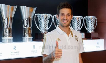 Laprovittola, en su presentación como nuevo jugador del Real Madrid