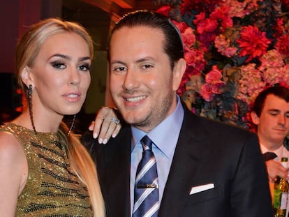 Petra Ecclestone y James Stunt en una fiesta en Londres en julio de 2014.