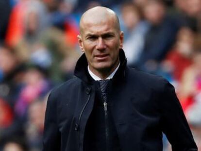 El Real Madrid admite la llegada de “muchos nuevos” y asume ahora el vaticinio del técnico tras la victoria en Kiev hace casi un año, cuando advirtió del desgaste mental, más que físico, de una plantilla muy vista