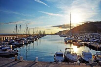 Atardecer en Port Ginesta, junto a Castelldefells (Barcelona).